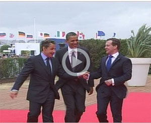 طرابلس ترفض قرارات "الثماني" 