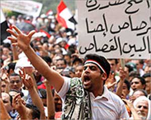 اعتصام عقب جمعة غضب بالقاهرة     