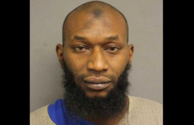 مشتبه به في حريق مسجد في الولايات المتحدة يؤكد انه كان يؤدي الصلاة فيه يوميا