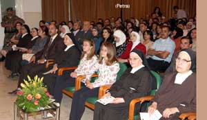 الاميرتان سارة وعائشة الفيصل ترعيان تخريج مدارس الراهبات الفرنسيسكانيات