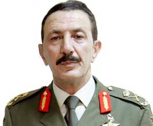 رئيس هيئة الأركان المشتركة يستقبل رئيس أركان القوات المسلحة القطرية رئيس هيئة الأركان المشتركة يستقبل رئيس أركان القوات المسلحة القطرية