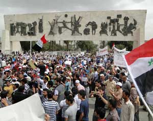 اعتقالات لمنظمي المظاهرات بالعراق 	