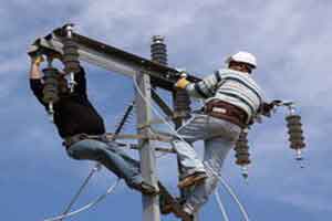 نقابة العاملين بالكهرباء تدعو لاعتصام غدا احتجاجا على وقف العمل بالامتيازات الممنوحة لمنتسبيها  