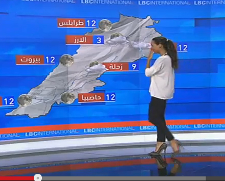 مذيعة ونوبة ضحك