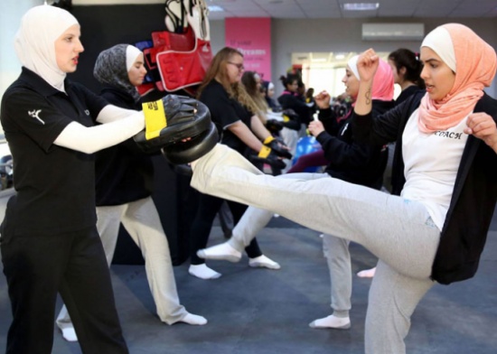أردنيات يتعلمن فنون القتال لحماية أنفسهن من التحرش