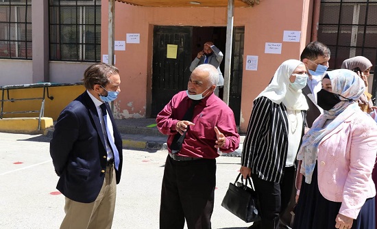 الأمير مرعد يتفقد احد مراكز الاقتراع المؤهلة للأشخاص ذوي الإعاقة