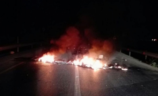 إغلاق طريق بغداد احتجاجا على إعادة الاقتراع في البادية الوسطى