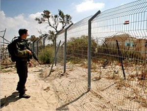 مصر تؤكد إحكام سيطرتها على سيناء وتنفي أي وجود لعناصر "القاعدة"