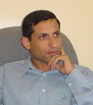 استمرار  حبس  الزميل  علاء  فزاع 