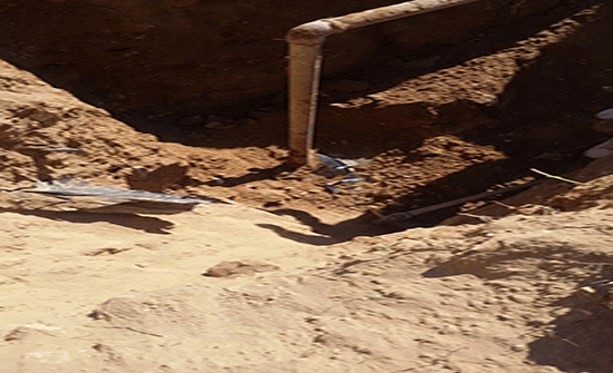 ضبط 7 اعتداءات على خط ناقل رئيسي في الموقر.. صور