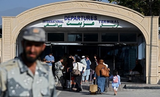 بيان دولي: على طالبان السماح للراغبين بمغادرة البلاد بيان دولي: على طالبان السماح للراغبين بمغادرة البلاد
