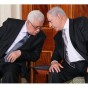 عباس ونتنياهو في لقاء سابق- أرشيفية