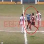 لاعب يصفع حكم المباراة