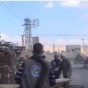 صورة لفرق الاسعاف أثناء انقاذ ضحايا القصف - من الفيديو
