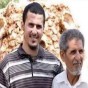 محمد الدرسي الى جانب والده