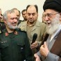 خامنئي مع بعض منتسبي الحرس الثوري