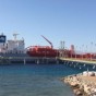 باخرة مصرية تصطف على مرفأ الغاز النفطي الجديد لافراغ حمولتها - ارشيف