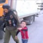 لحظة اعتقال الطفل الفلسطيني - من الفيديو