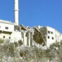مسجد مدينة الناجية بعد تعرضه للقصف -  ارشيف