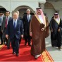 الامير حسن اثناء زيارته للبحرين