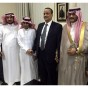 صورة المبعوث الأممي مع المفرج عنهم