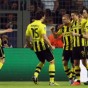 فرحة لاعبي دورتموند بأحد الاهداف في مباراة الريال أمس الاربعاء