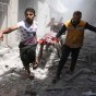 جرحى اثر قصف النظام السوري على مدينة حلب - ارشيف