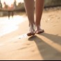المشي حافي القدمين
