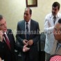 محيلان برفقة مدير المستشفى والكادر الطبي