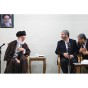 خالد مشعل و أية الله خامنئي - أرشيفية