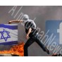 شاب فلسطيني وشعار فيسبوك وعلم اسرائيل