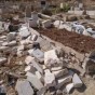 تحطيم شواهد قبور في بلدة صما