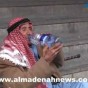 ختيار أردني يشرب الماء