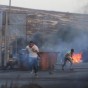 مواجهات بين شبان فلسطينيين وقوات الاحتلال قرب حاجز بيت إيل عند المدخل الشمالي لمدينة البيرة بالضفة