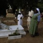 المقبرة وعدد من مسيحي السودان - ارشيفية