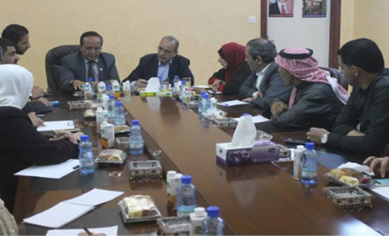 وزير الشؤون البلدية والنقل يلتقي ممثلي قطاع النقل والبلديات في معان وزير الشؤون البلدية والنقل يلتقي ممثلي قطاع النقل والبلديات في معان
