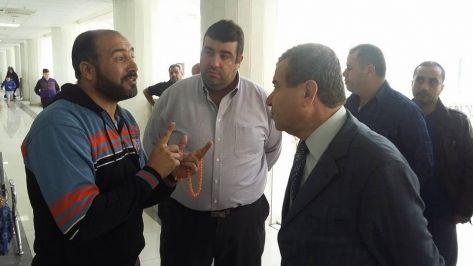 طبيب لجراحة الأعصاب بـ''الزرقاء الحكومي'' لأول مرة.. و بلايستيشن للمرضى