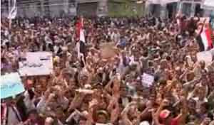 المعارضة تتعهد بمنع عودة صالح 