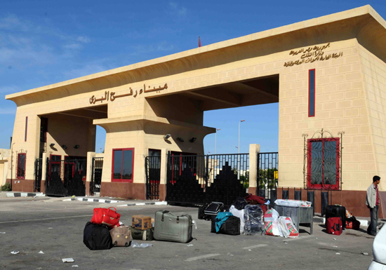 مصر تقرر فتح معبر رفح باتجاه ليوم واحد مصر تقرر فتح معبر رفح باتجاه ليوم واحد