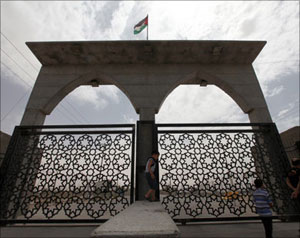 غزة تدعو لإعادة فتح معبر رفح 
