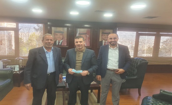 المياه: دراسة لإنشاء حفائر وسدود صحراوية في حوض السرحان المياه: دراسة لإنشاء حفائر وسدود صحراوية في حوض السرحان