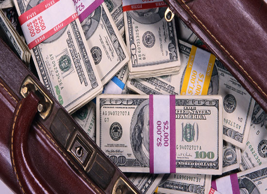 اعتقال سائق هندي في السعودية متهم بتهريب 3.7 مليار دولار اعتقال سائق هندي في السعودية متهم بتهريب 3.7 مليار دولار