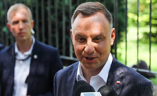 إسرائيل تنتقد توقيع الرئيس البولندي "قانون الأملاك"