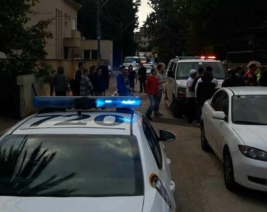 بالصور : طعن 3 مستوطنين في تل ابيب واصابة منفذ بالصور : طعن 3 مستوطنين في تل ابيب واصابة منفذ