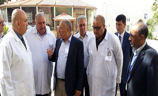 وزير الصحة يتفقد سير عمل توسعة واعادة هيكلة البشير