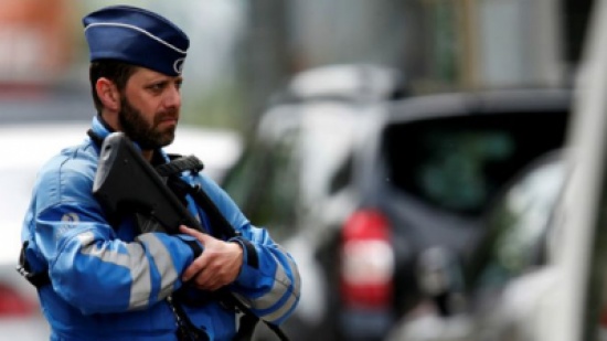 اعتقال 12 شخصا في بروكسل بتهمة التخطيط لهجمات اعتقال 12 شخصا في بروكسل بتهمة التخطيط لهجمات