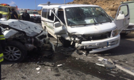 إصابات اثر حادث تصادم في عمان