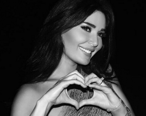 بالصور - لقطات عفوية ورومانسية لسيرين عبدالنور في باريس بالصور - لقطات عفوية ورومانسية لسيرين عبدالنور في باريس