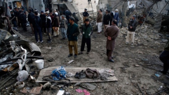 عشرات القتلى والجرحى في انفجار بباكستان