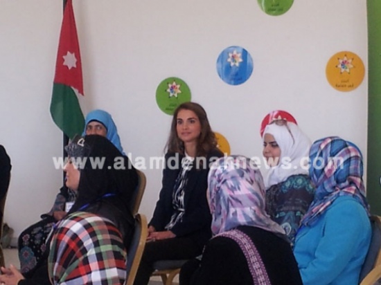 الملكة رانيا تشارك في فعاليات " افتخر بأني معلم " ( صور )